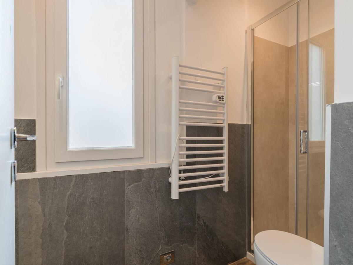 The Best Rent - Elegant Three-bedroom A Few Steps From Fontana Di Trevi Rom
